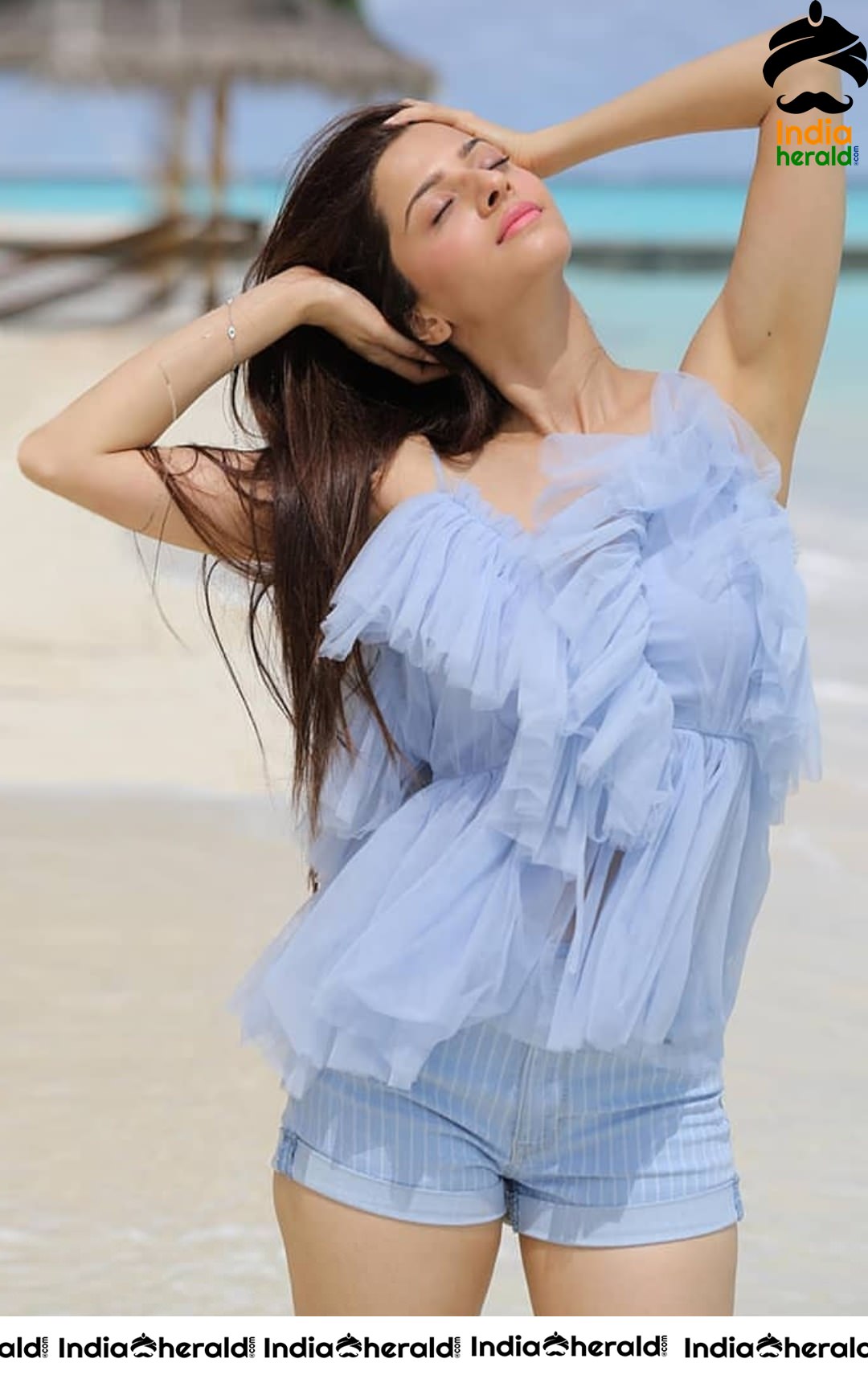 Vedhika Latest Hot Clicks from her Beach Vacay