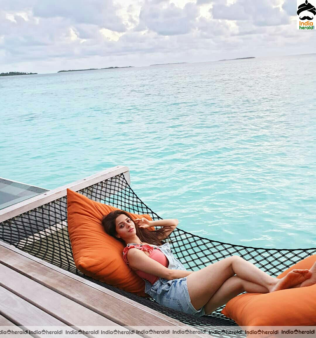 Vedika looking like a beach babe in these vacation pics