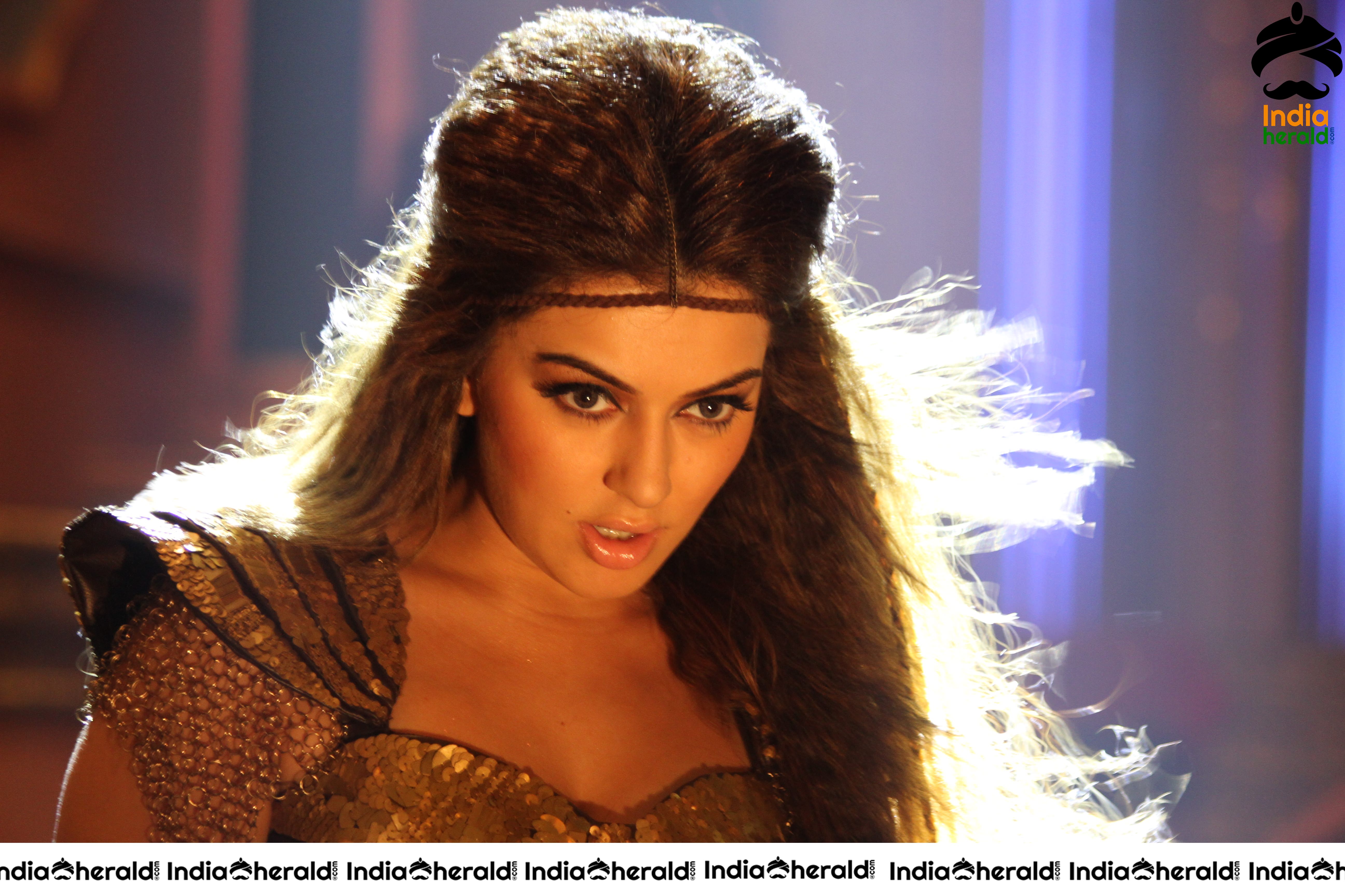 Very High Clarity Hot HD Photos Of Hansika Motwani Set 2