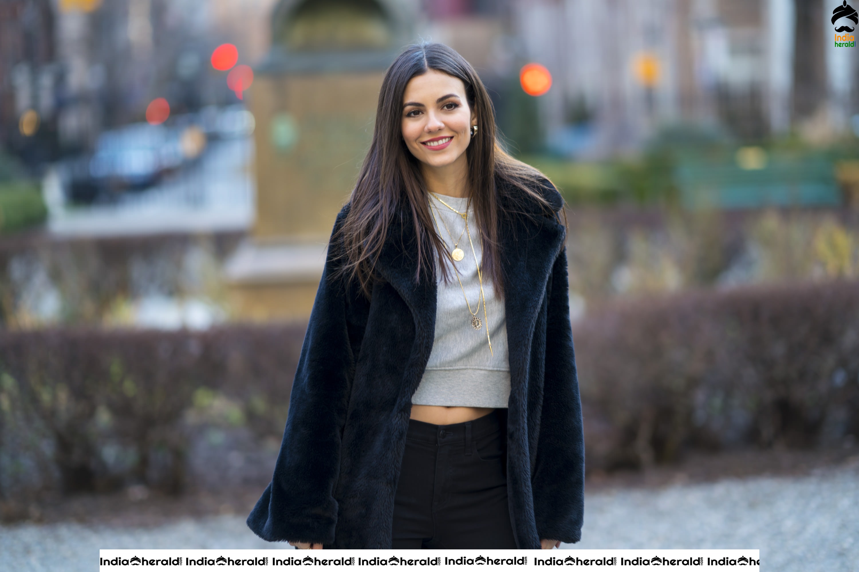 Victoria Justice Out in NYC
