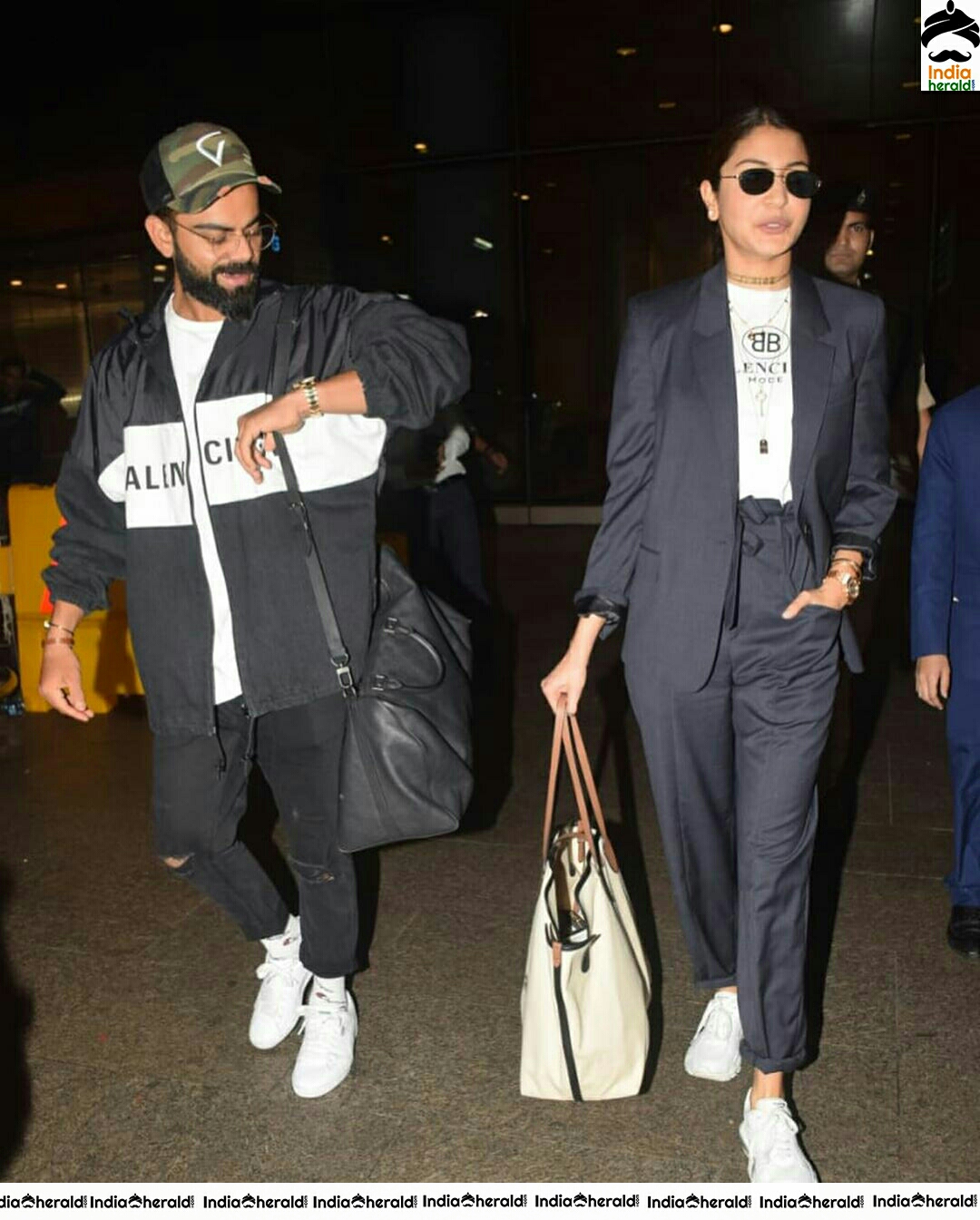 Virushka spotted At Delhi Airport