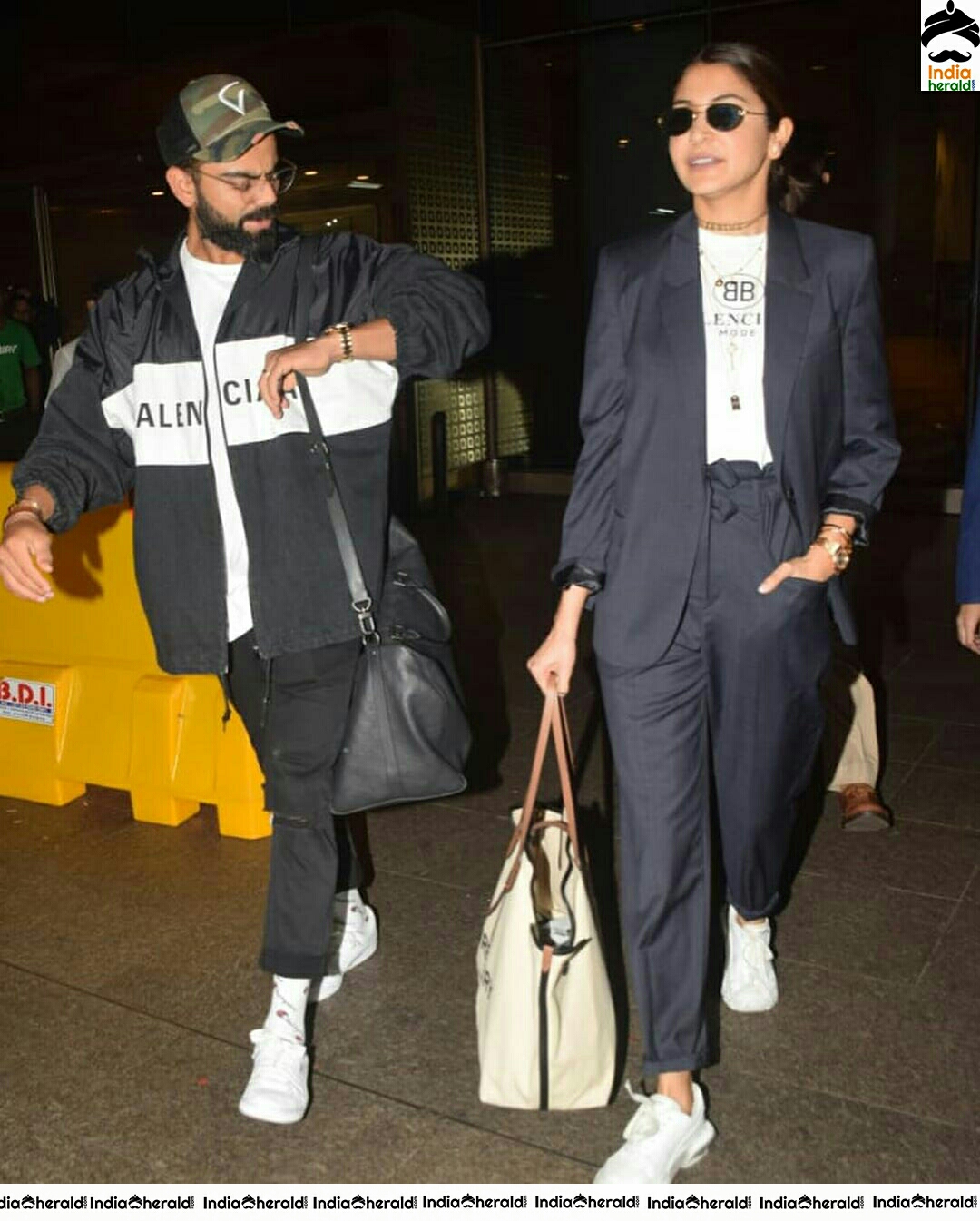 Virushka spotted At Delhi Airport