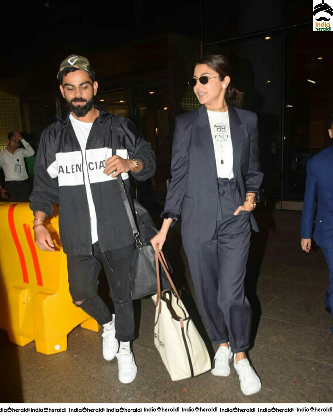 Virushka spotted At Delhi Airport