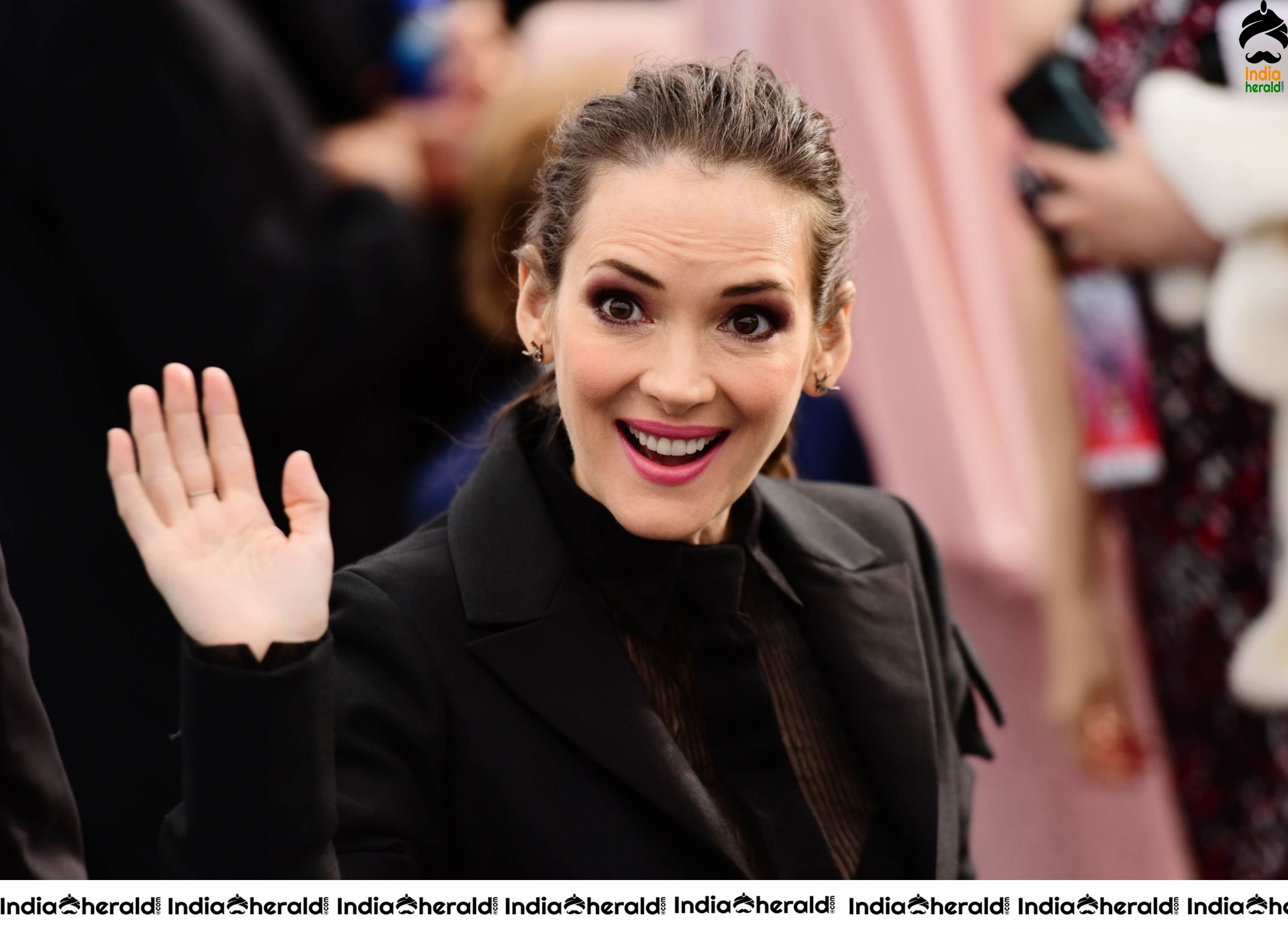 Winona Ryder at 26th Annual Screen Actors Guild Awards Shrine Auditorium in LA Set 1