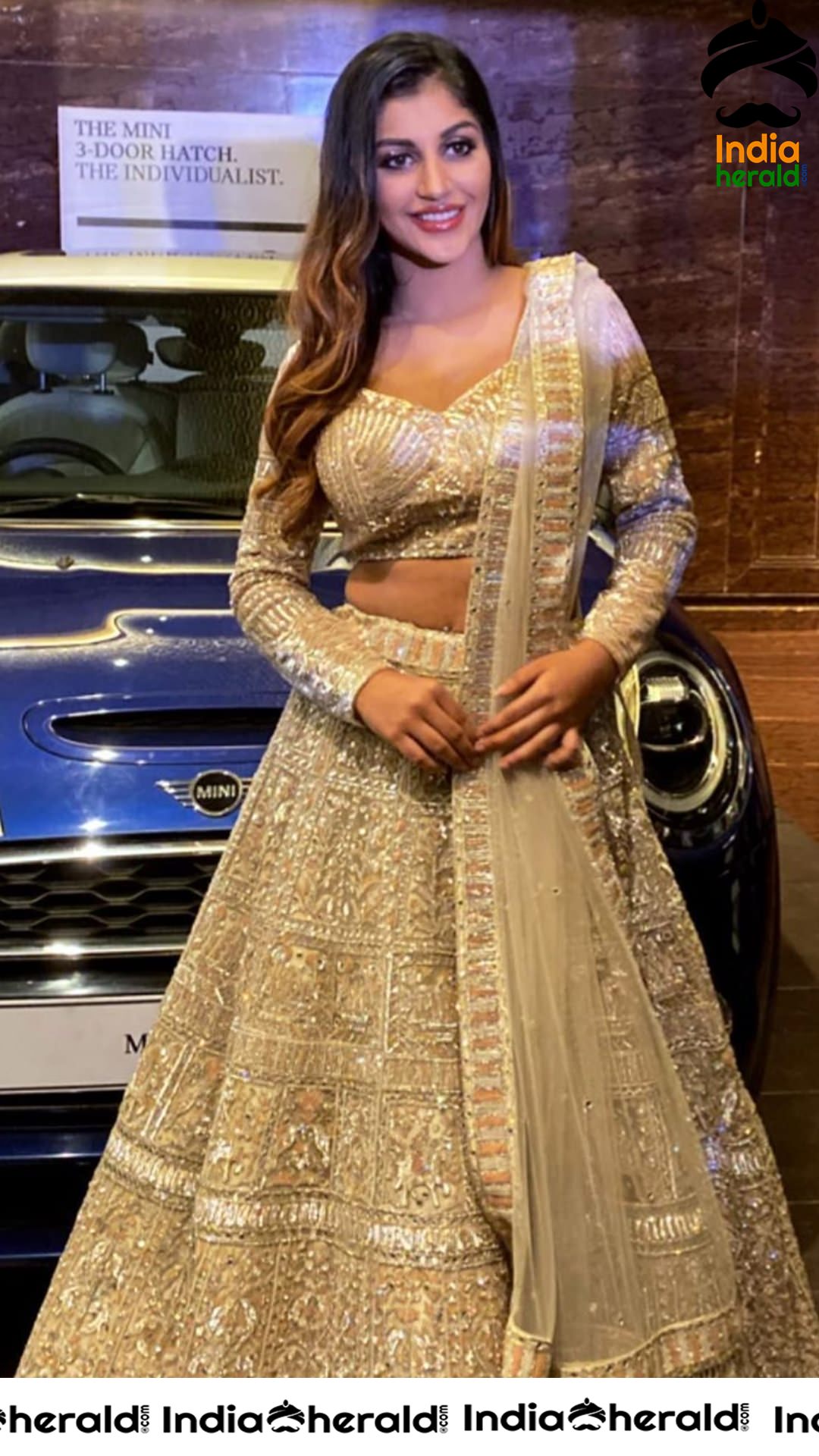 Yaashika Aanand Latest Seducing Tempting Clicks