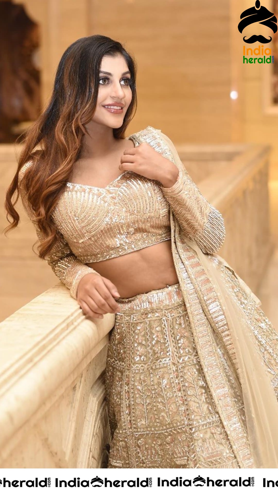 Yaashika Aanand Latest Seducing Tempting Clicks