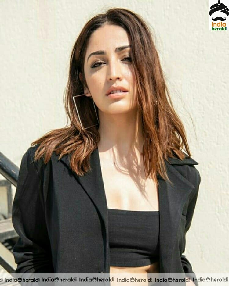 Yami Gautam Hot Black stills