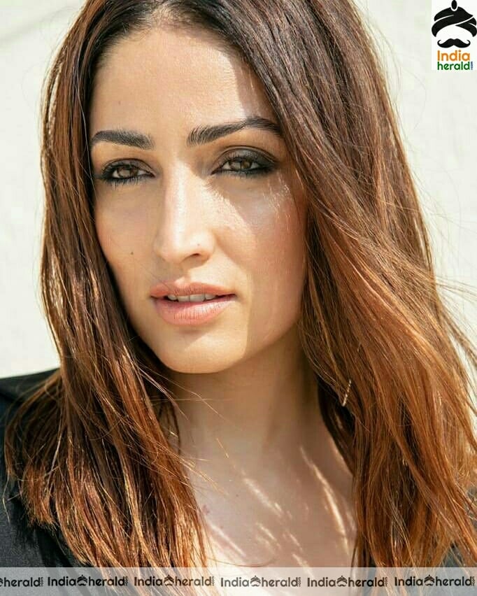 Yami Gautam Hot Black stills