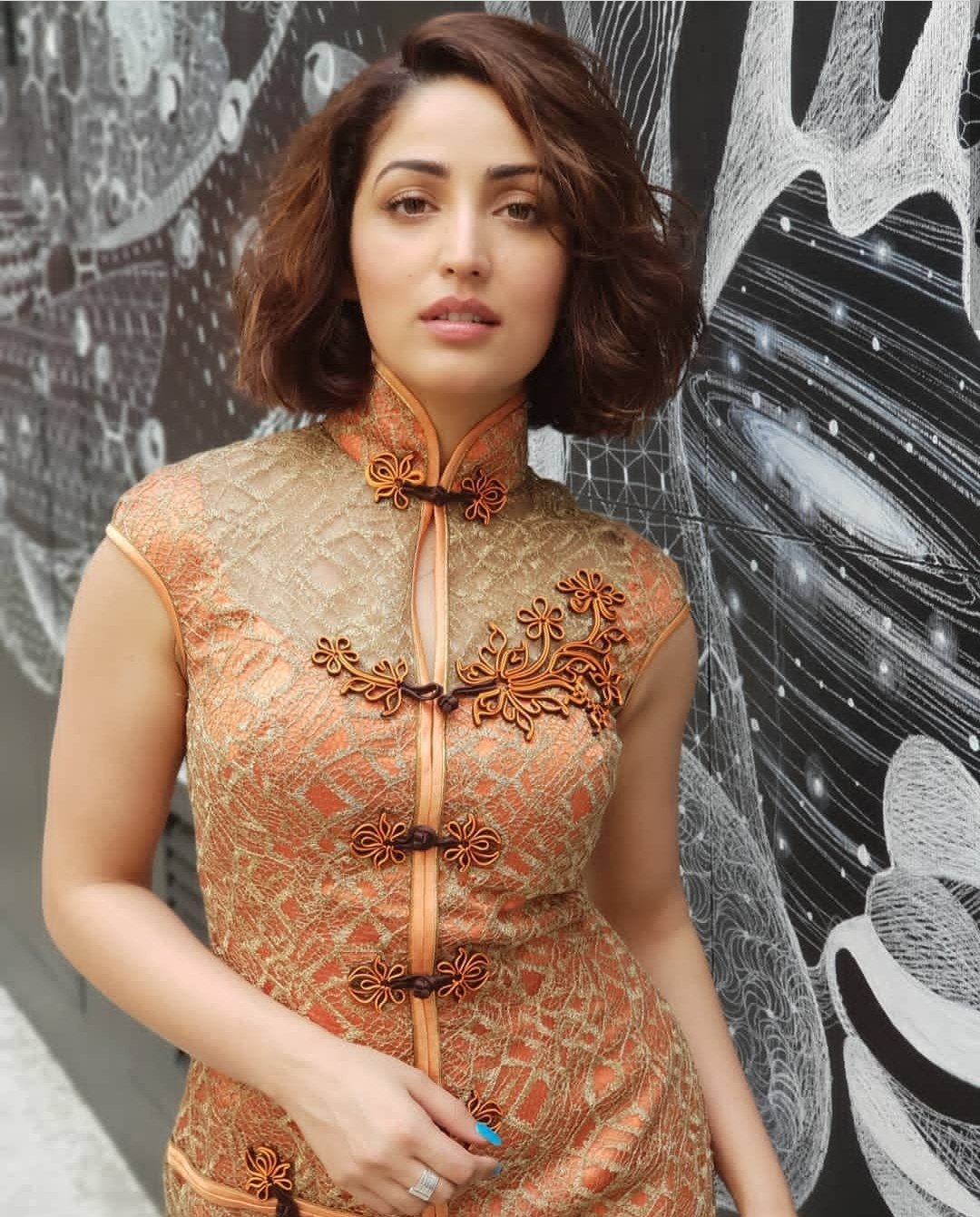 Yami Gautam Latest Candid Photos and Photoshoot in a new Haircut