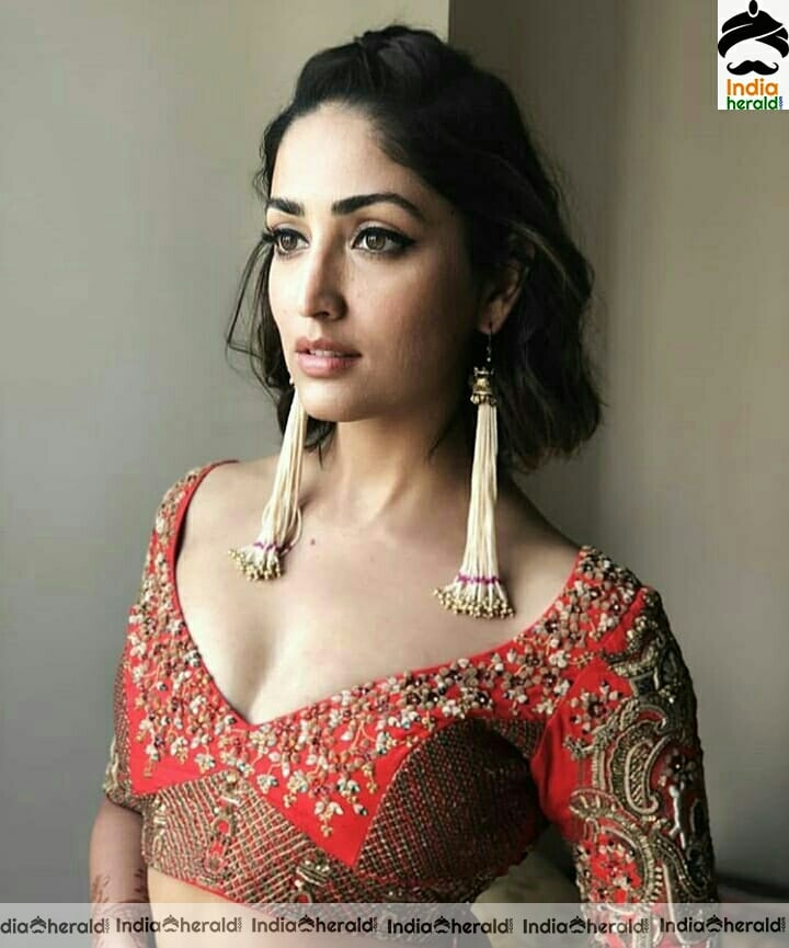 Yami Gautam Latest Hot And Cute Clicks