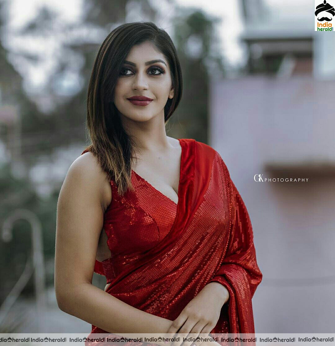 Yashika Aannand Hot Latest Red Saree Stills