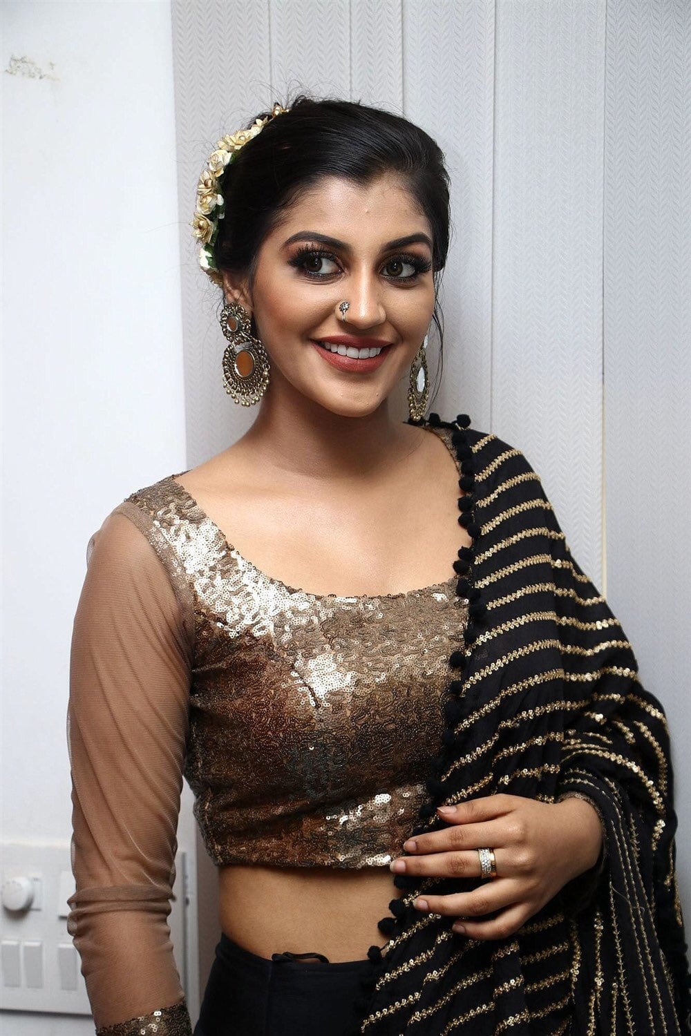 Yashika Aannand latest tempting photos