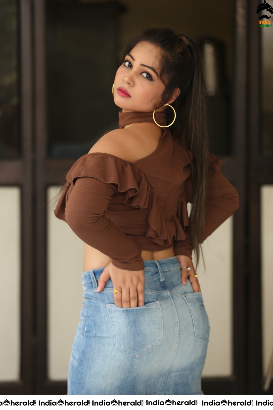 Zaara Khan Latest Hot Photos Set 1
