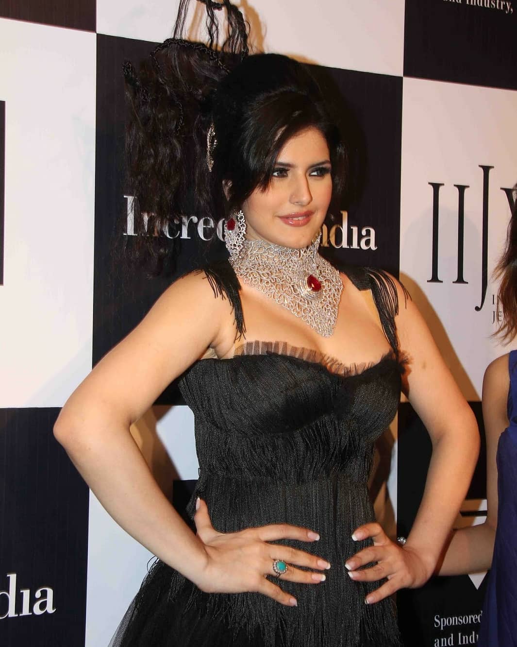 Zareen Khan Mega Cleavage Show in Black Dress