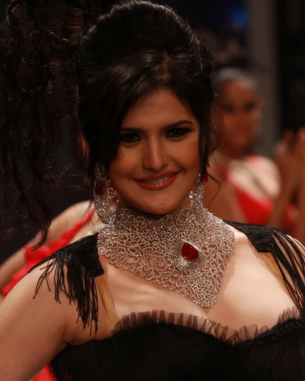 Zareen Khan Mega Cleavage Show in Black Dress