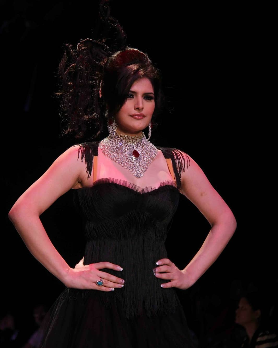 Zareen Khan Mega Cleavage Show in Black Dress
