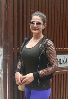 Zarine Khan Seen Outside A gym At juhu