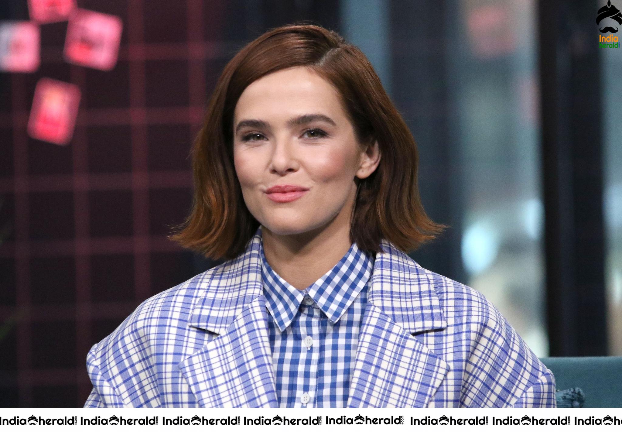 Zoey Deutch Attends the Build Series to discuss Buffaloed at Build Studio in New York
