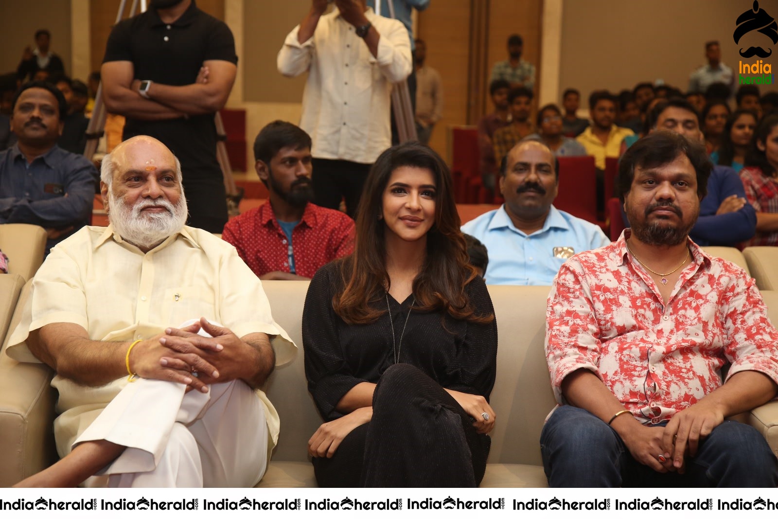 3 Monkeys Movie Event Stills Set 1