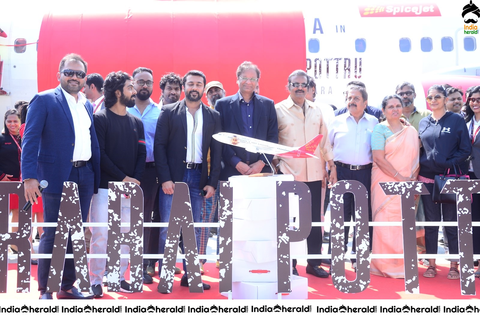 Aakaasam Nee Haddhu Ra third single Pilla puli launch photos Set 5