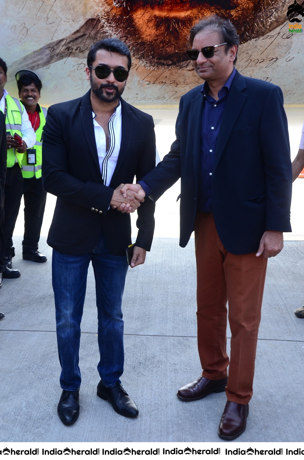 Aakaasam Nee Haddhu Ra third single Pilla puli launch photos Set 5