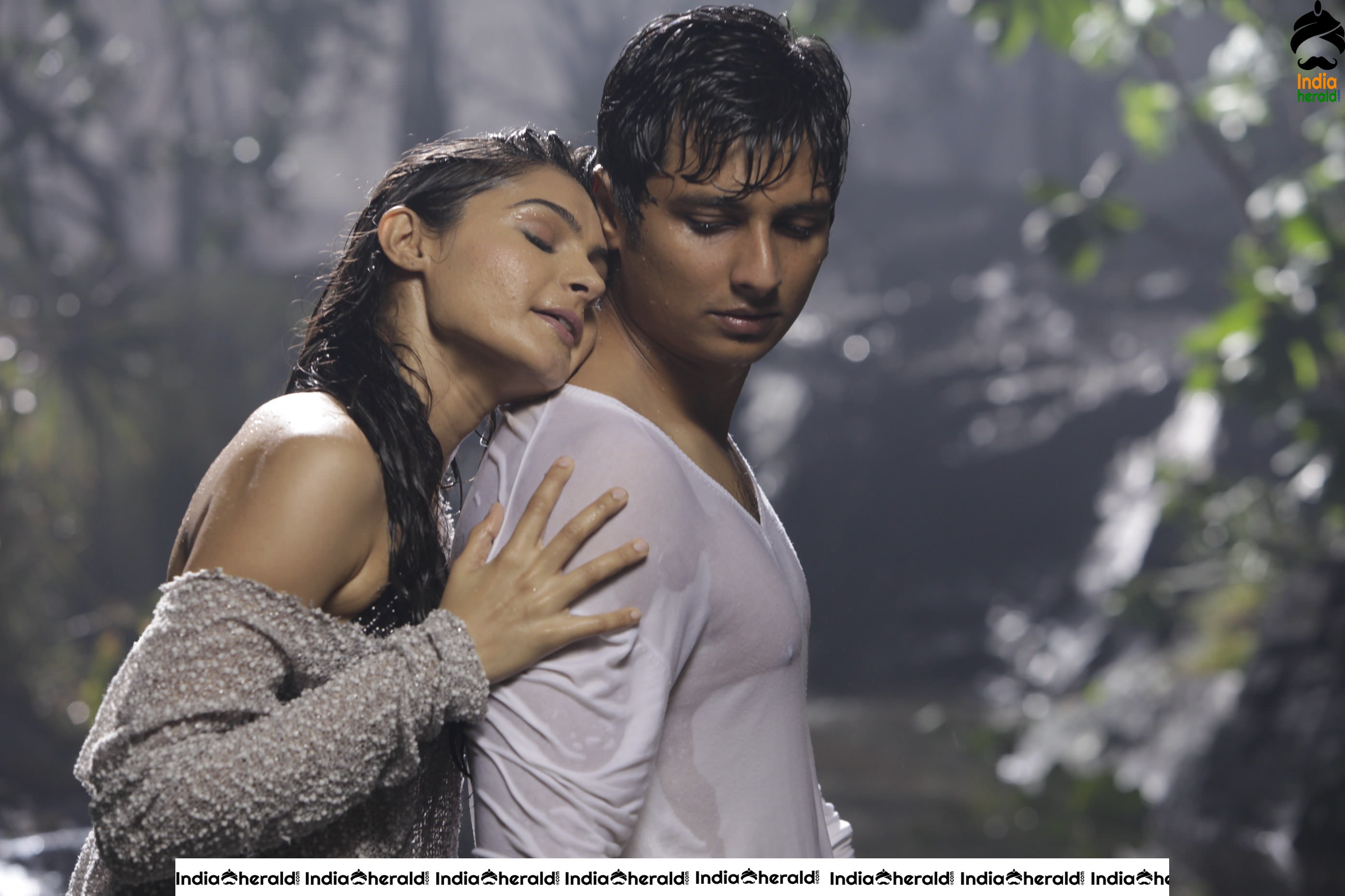 Actor Jiiva Stylish Photos Collection from Various Movies Set 1