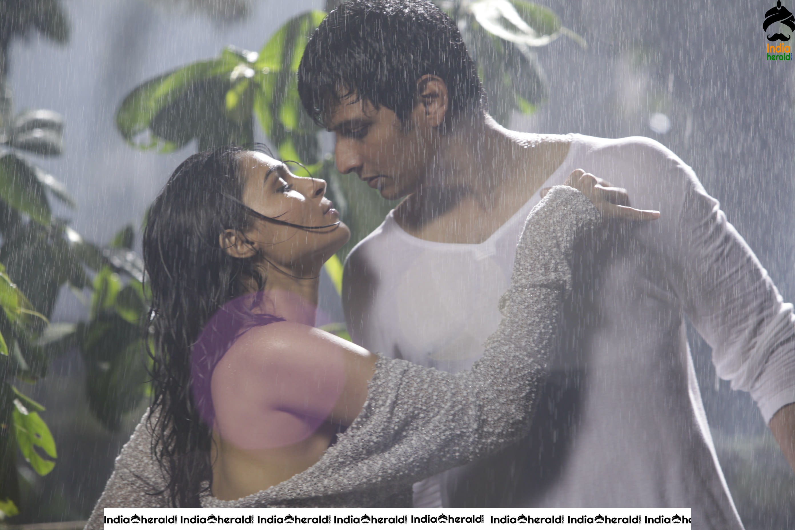 Actor Jiiva Stylish Photos Collection from Various Movies Set 1