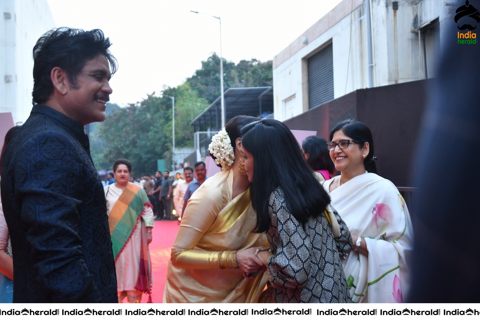 Actor Nagarjuna welcome the guests at ANR Awards Set 2