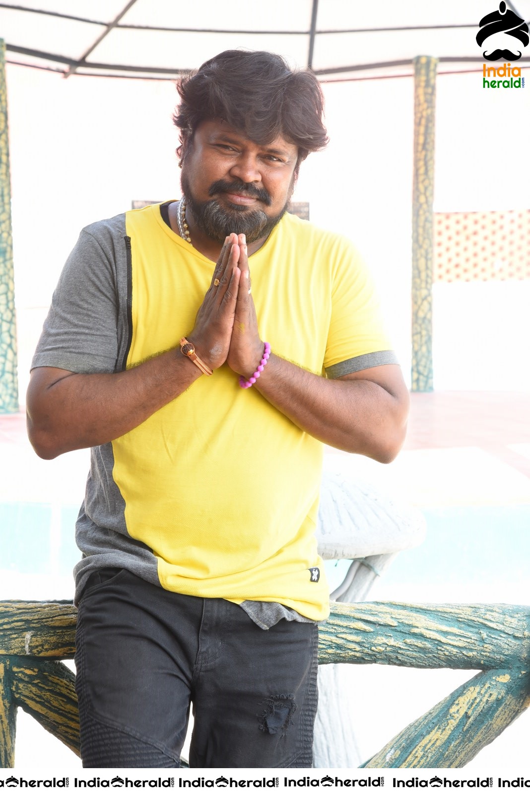 Actor of Hi 5 Movie Clicked at Press Meet Set 2