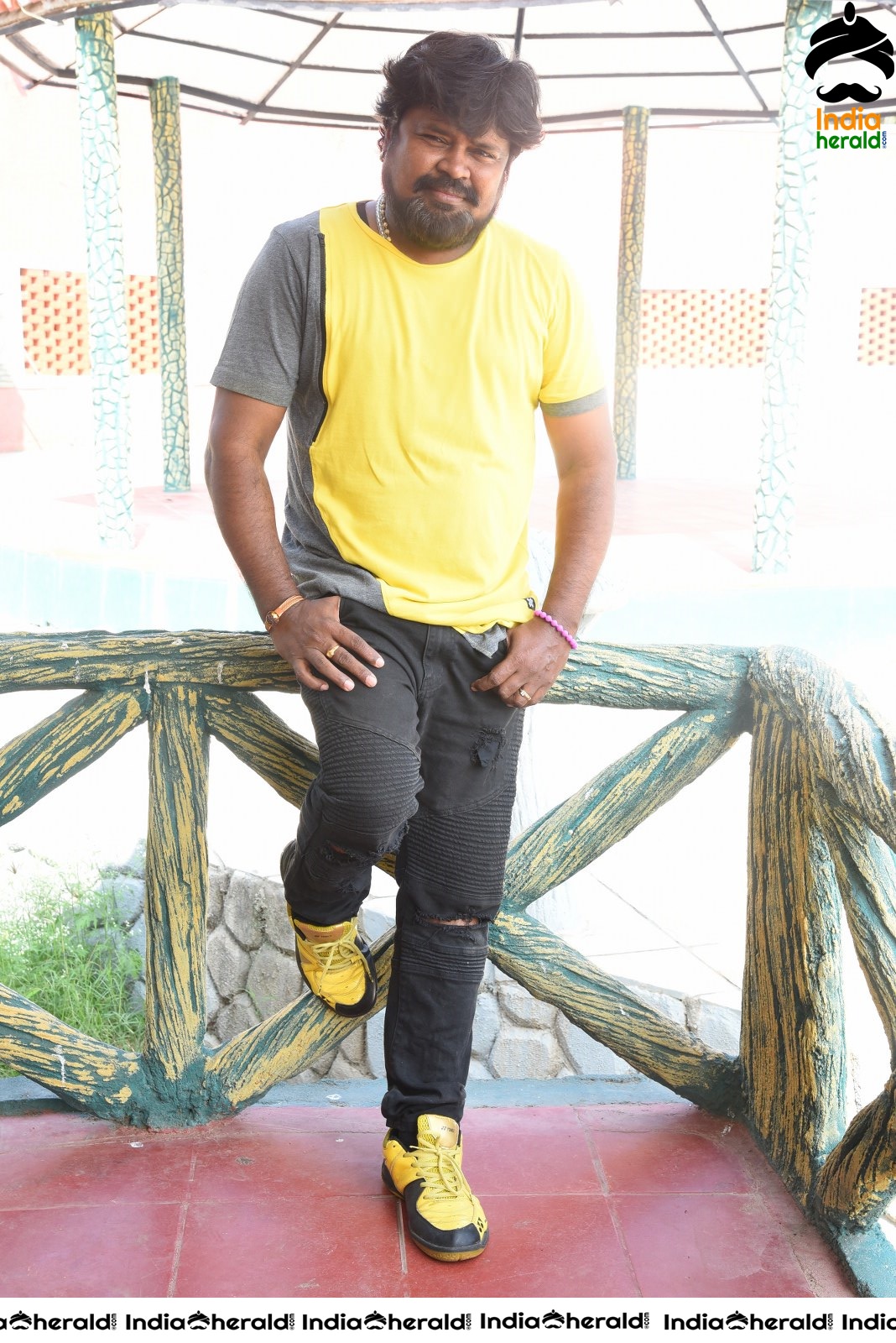 Actor of Hi 5 Movie Clicked at Press Meet Set 2