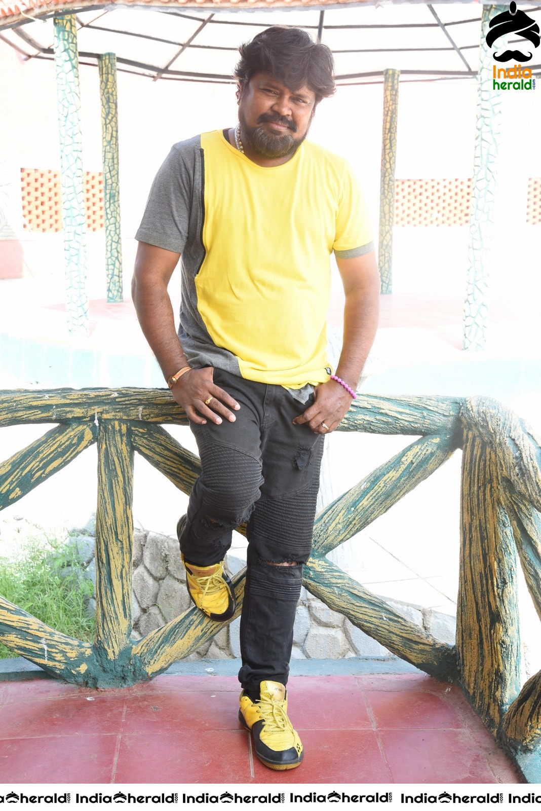 Actor of Hi 5 Movie Clicked at Press Meet Set 2