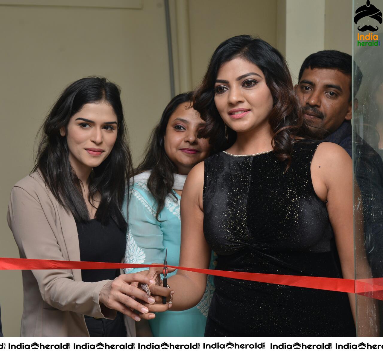 Actress Lahari Grand Launched IGNITE - THE MUGHALI KITCHEN RESTAURANT Set 3