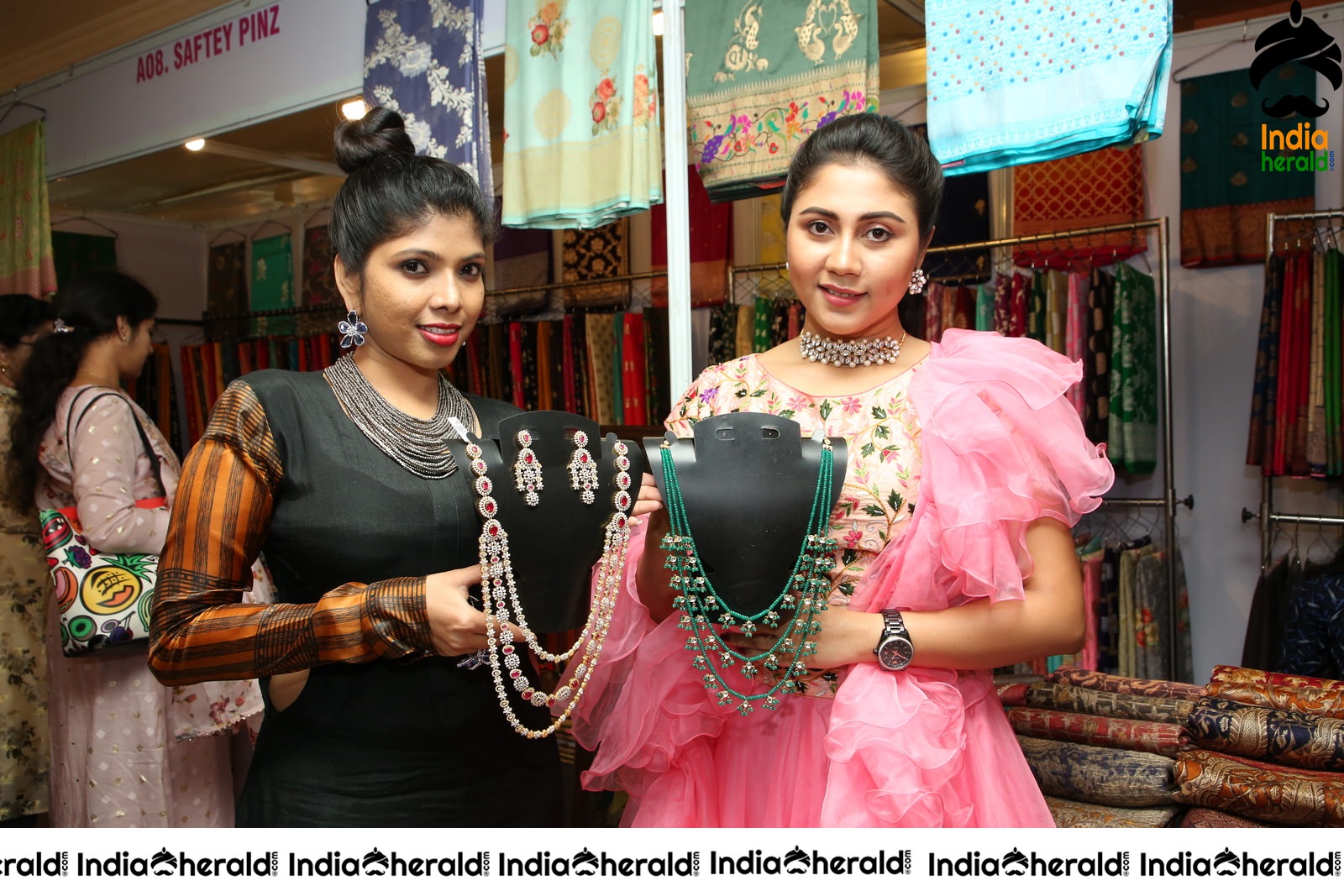 Actress Meghali Inaugurates Trendz Expo at Taj Krishna