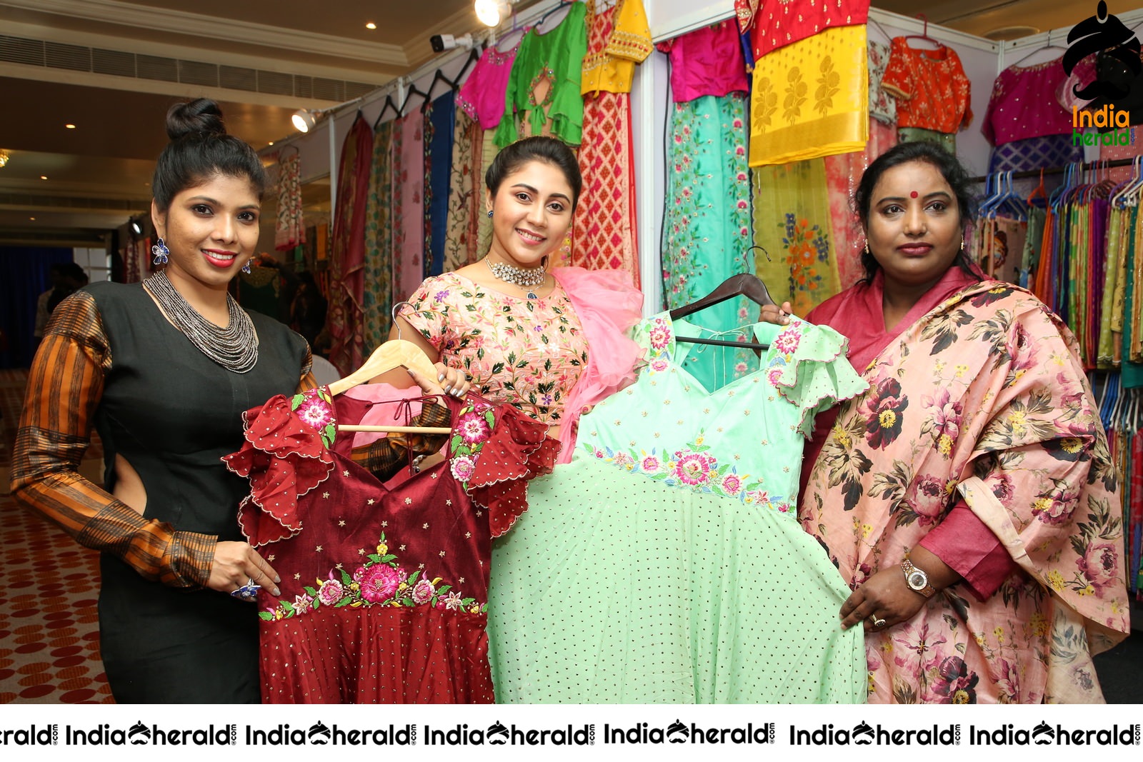 Actress Meghali Inaugurates Trendz Expo at Taj Krishna