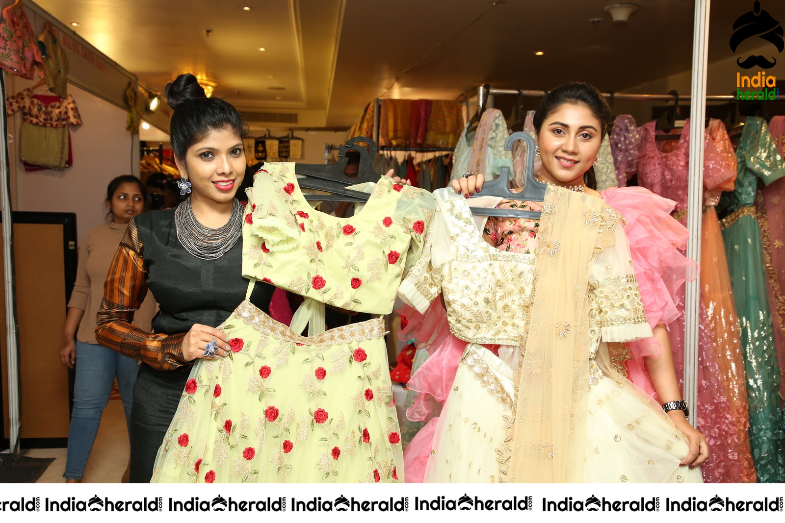 Actress Meghali Inaugurates Trendz Expo at Taj Krishna