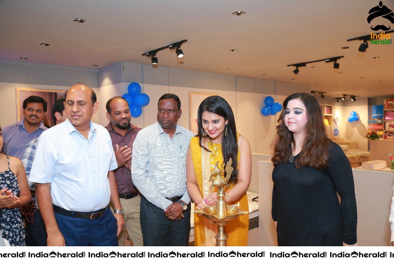 Actress Nikita Launches Sleepwell world Retail Showroom at Gachibowli Set 2
