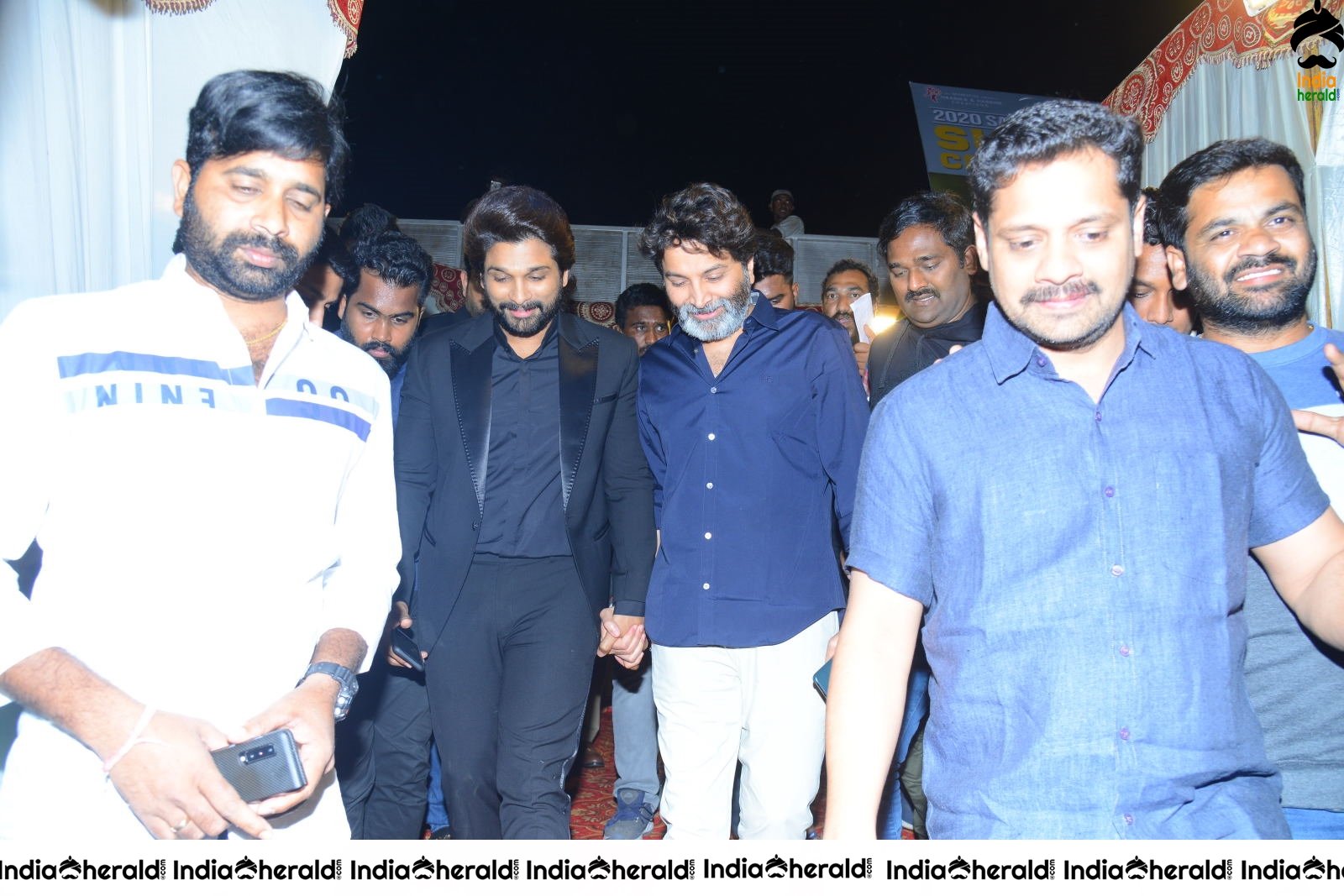 Ala Vaikuntapuramlo Movie Success Celebrations Photos Set 2