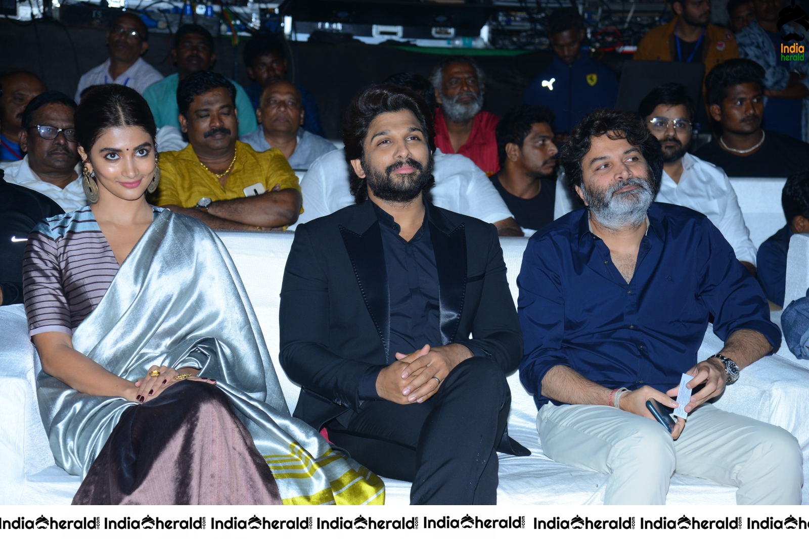 Ala Vaikuntapuramlo Movie Success Celebrations Photos Set 4
