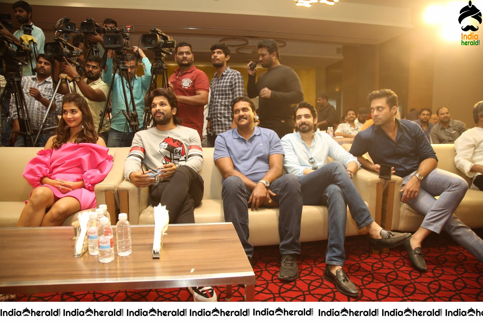 Ala Vaikunthapurramloo Movie Success Meet Set 4