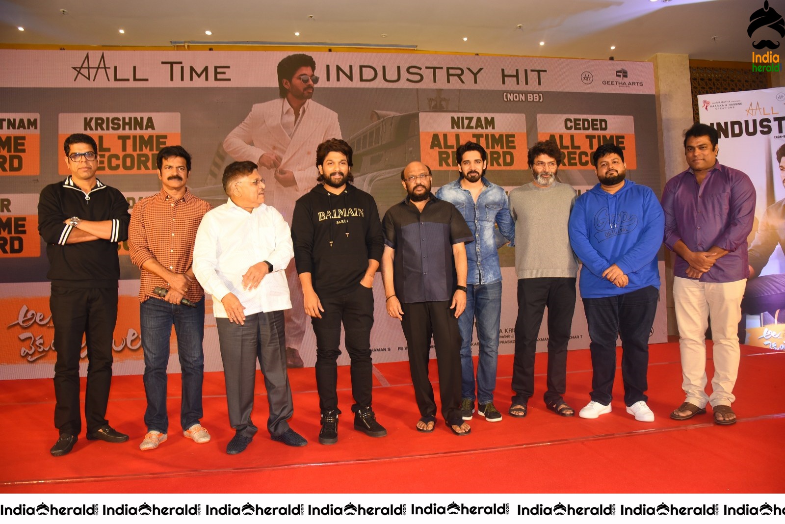 Ala Vailkunthapurramuloo Movie Thanks Meet Set 10