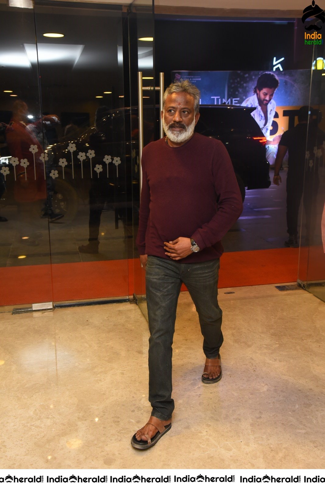 Ala Vailkunthapurramuloo Movie Thanks Meet Set 1