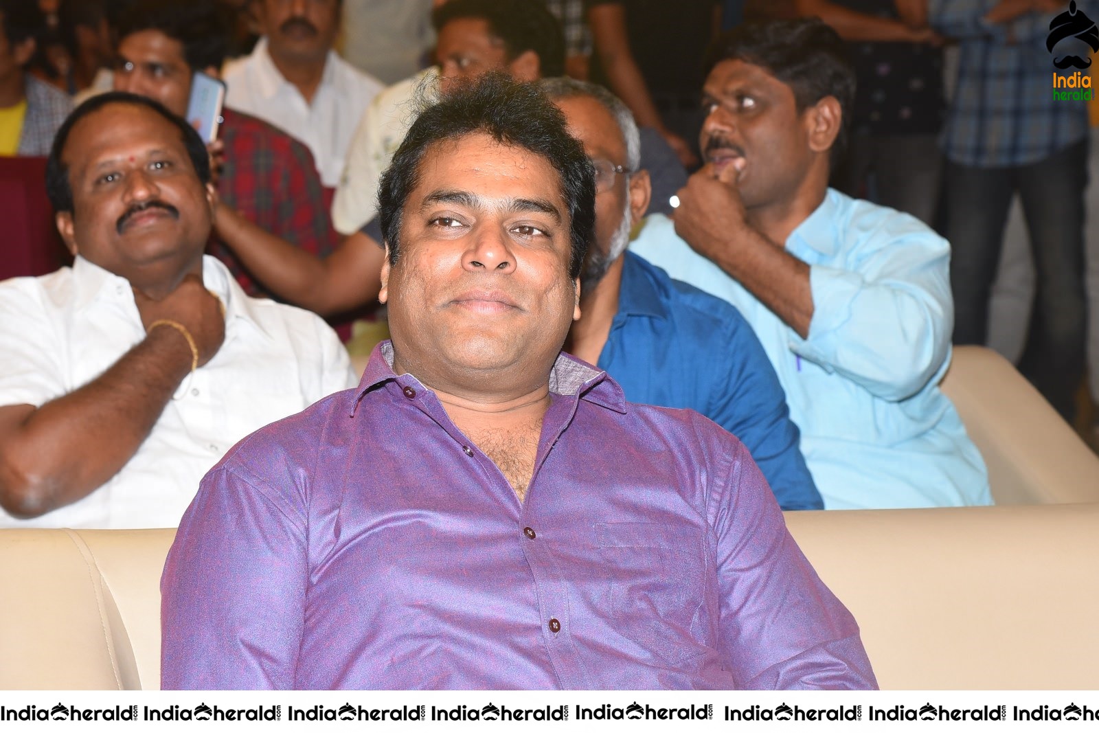 Ala Vailkunthapurramuloo Movie Thanks Meet Set 2