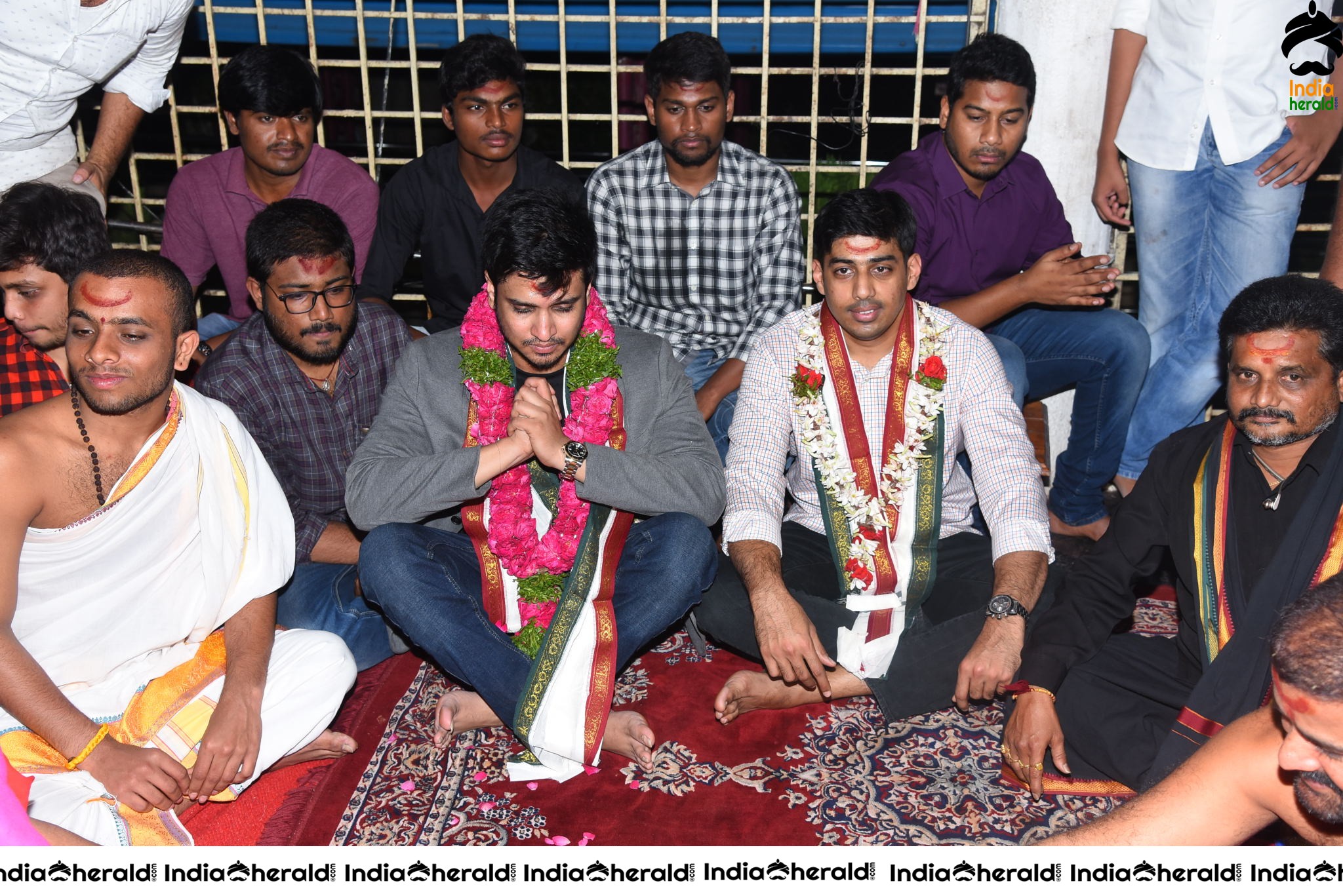 Arjun Suravaram Tour at Bhadrakali temple Warangal Set 1