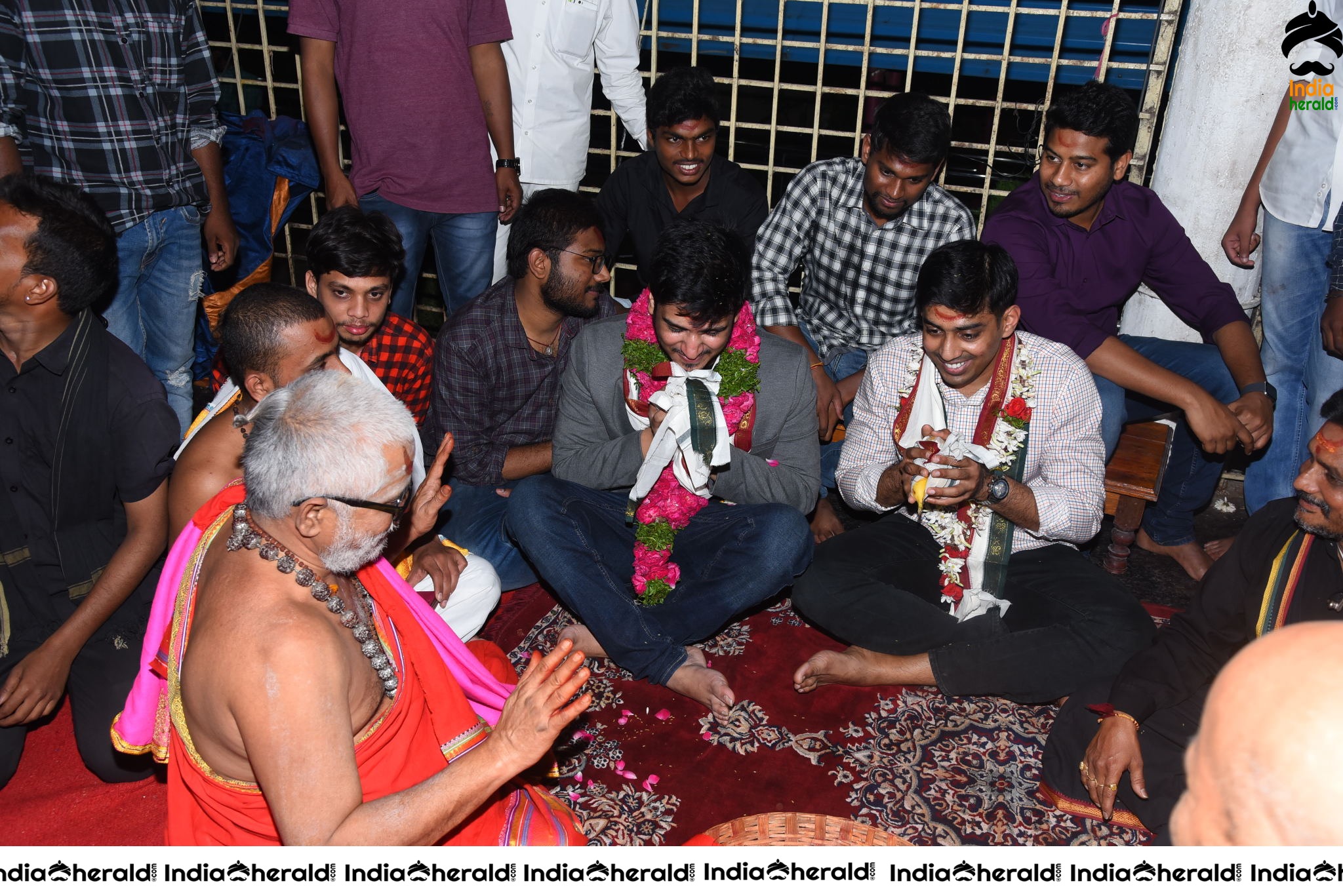 Arjun Suravaram Tour at Bhadrakali temple Warangal Set 1