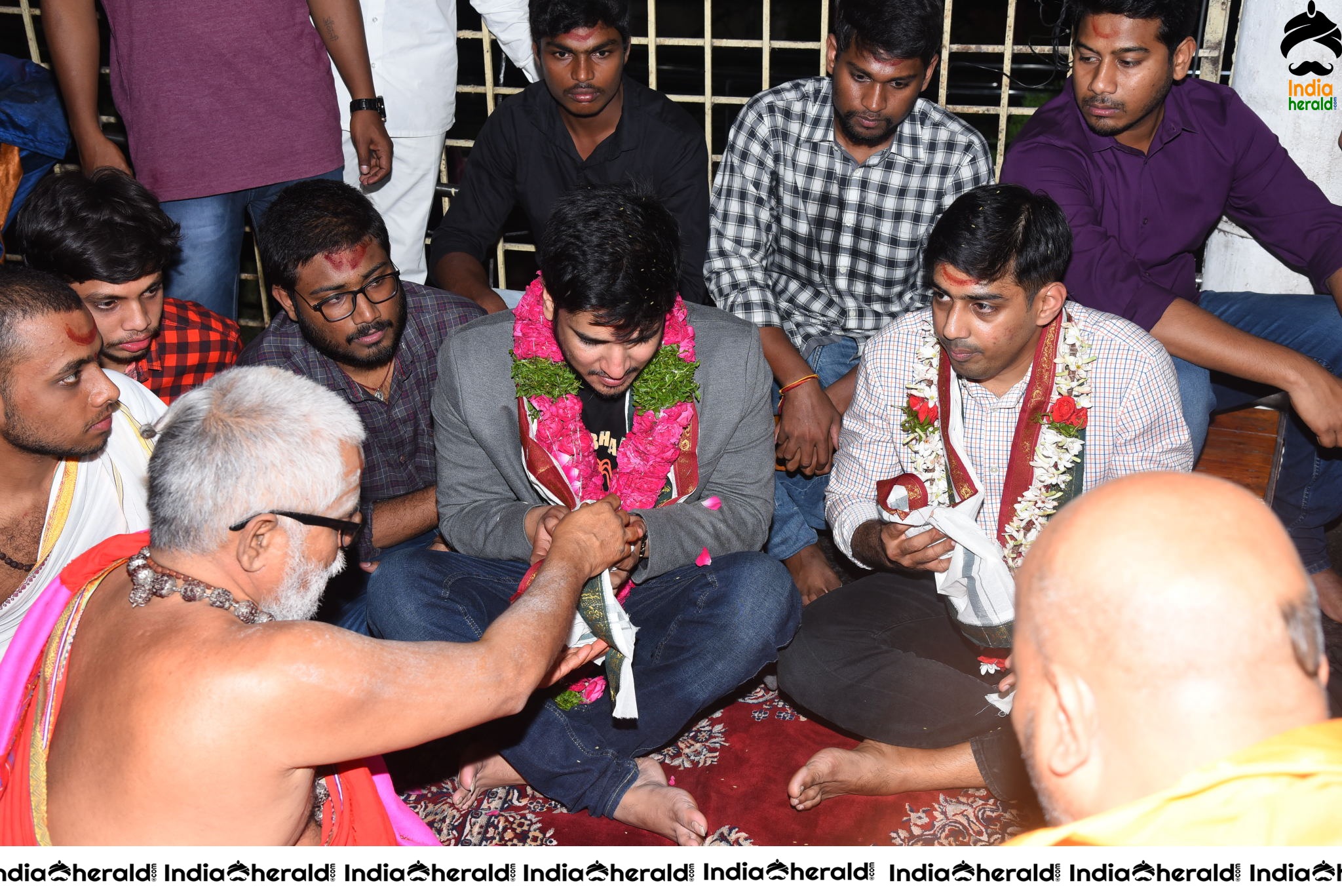 Arjun Suravaram Tour at Bhadrakali temple Warangal Set 1