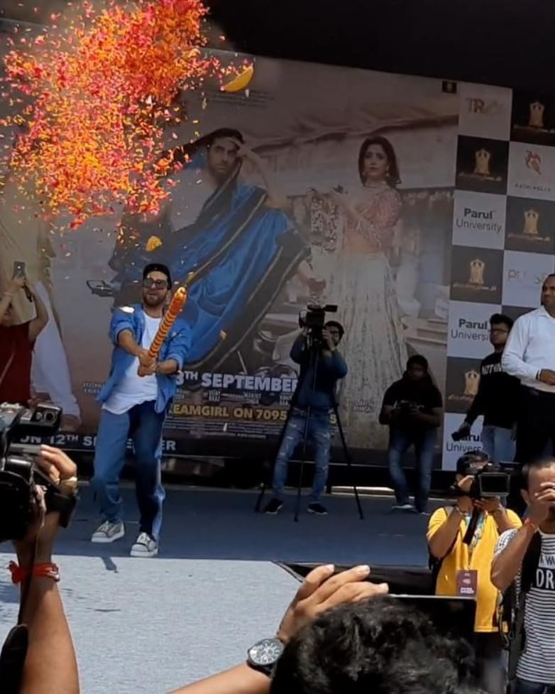 Ayushmann Celebrates Dahi Handi At A College In Vadodara