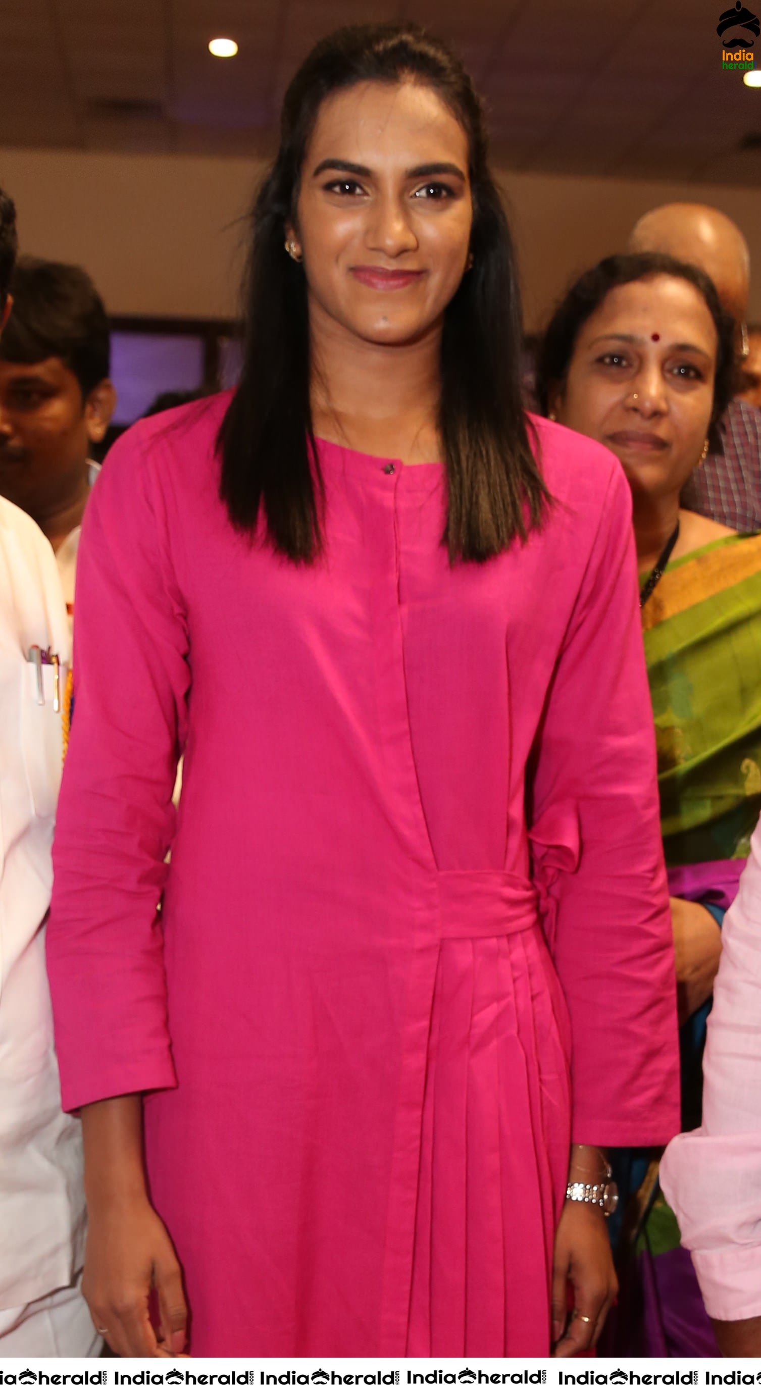 Badminton Champion PV Sindhu felicitated by Dr Ramineni Foundation Set 1