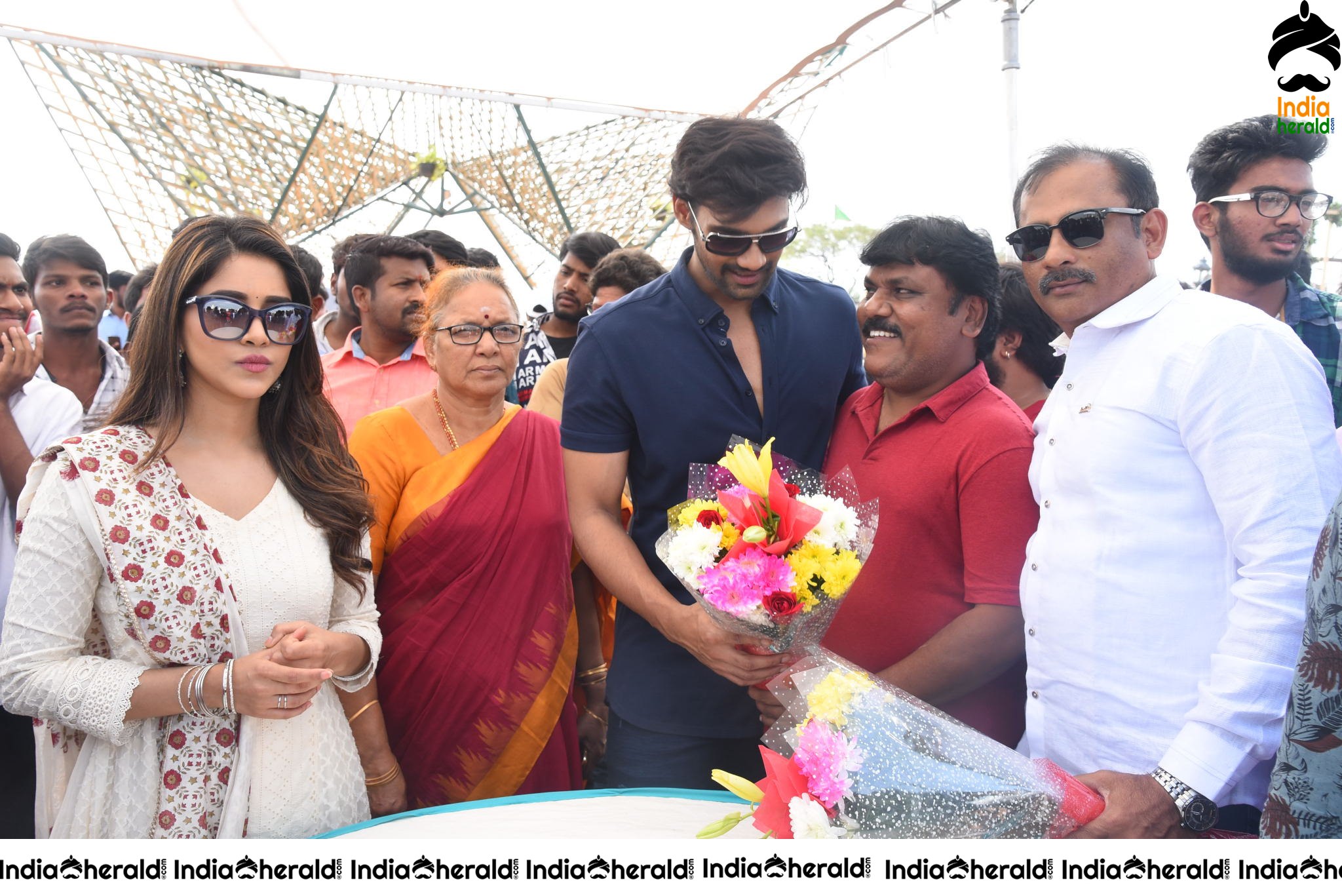 Bellamkonda Sai Sreenivas Birthday Celebrations in the Sets of BSS8 Set 2