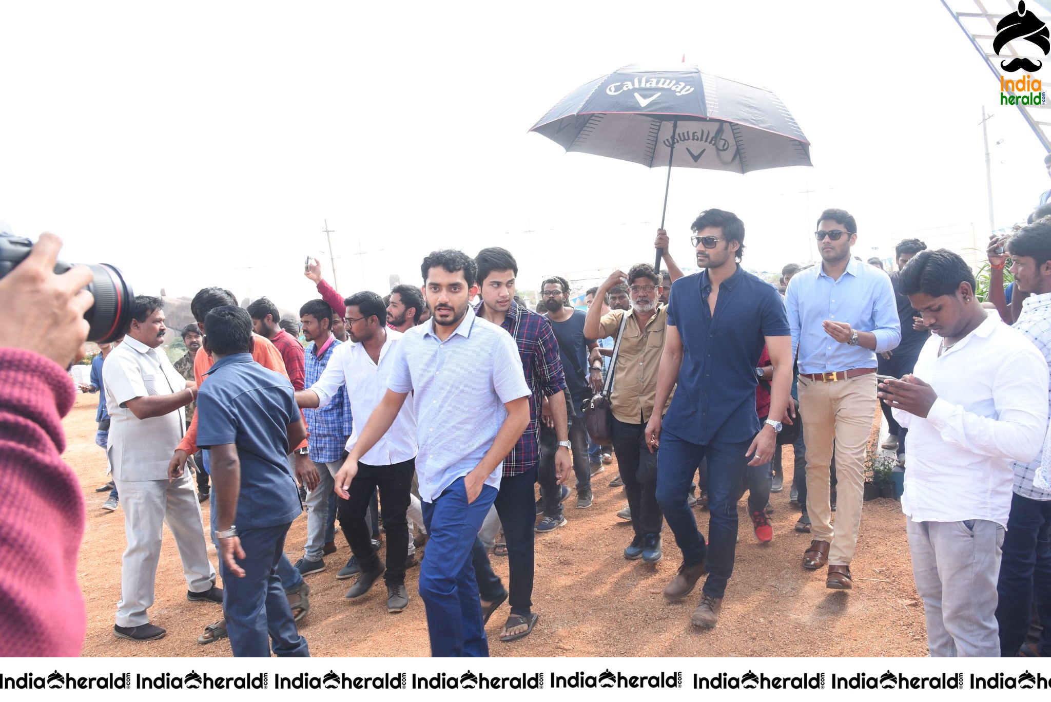 Bellamkonda Sai Sreenivas Birthday Celebrations in the Sets of BSS8 Set 2