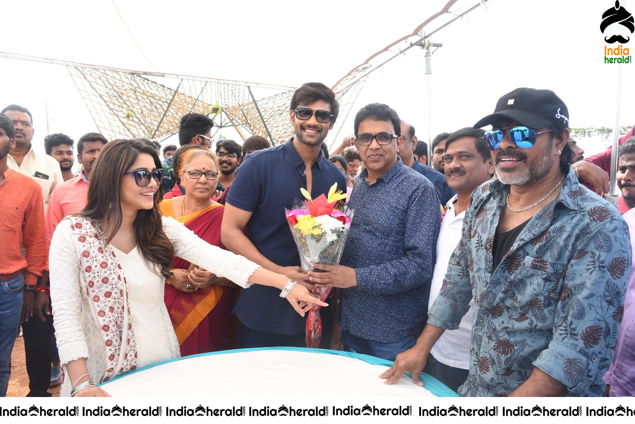 Bellamkonda Sai Sreenivas Birthday Celebrations in the Sets of BSS8 Set 2